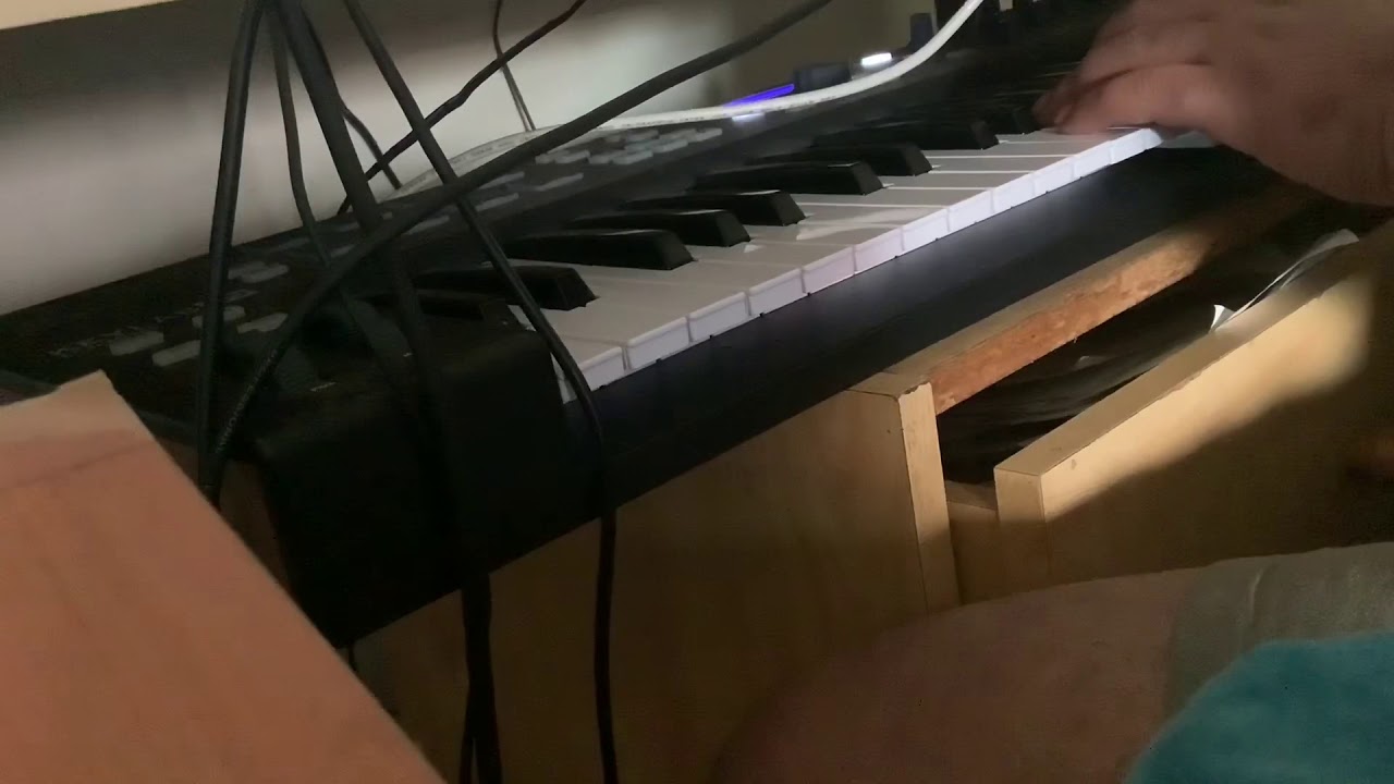 Ver J. S. Bach Prelude in C major with fails en YouTube Ver J. S. Bach Prelude in C major with fails en YouTube