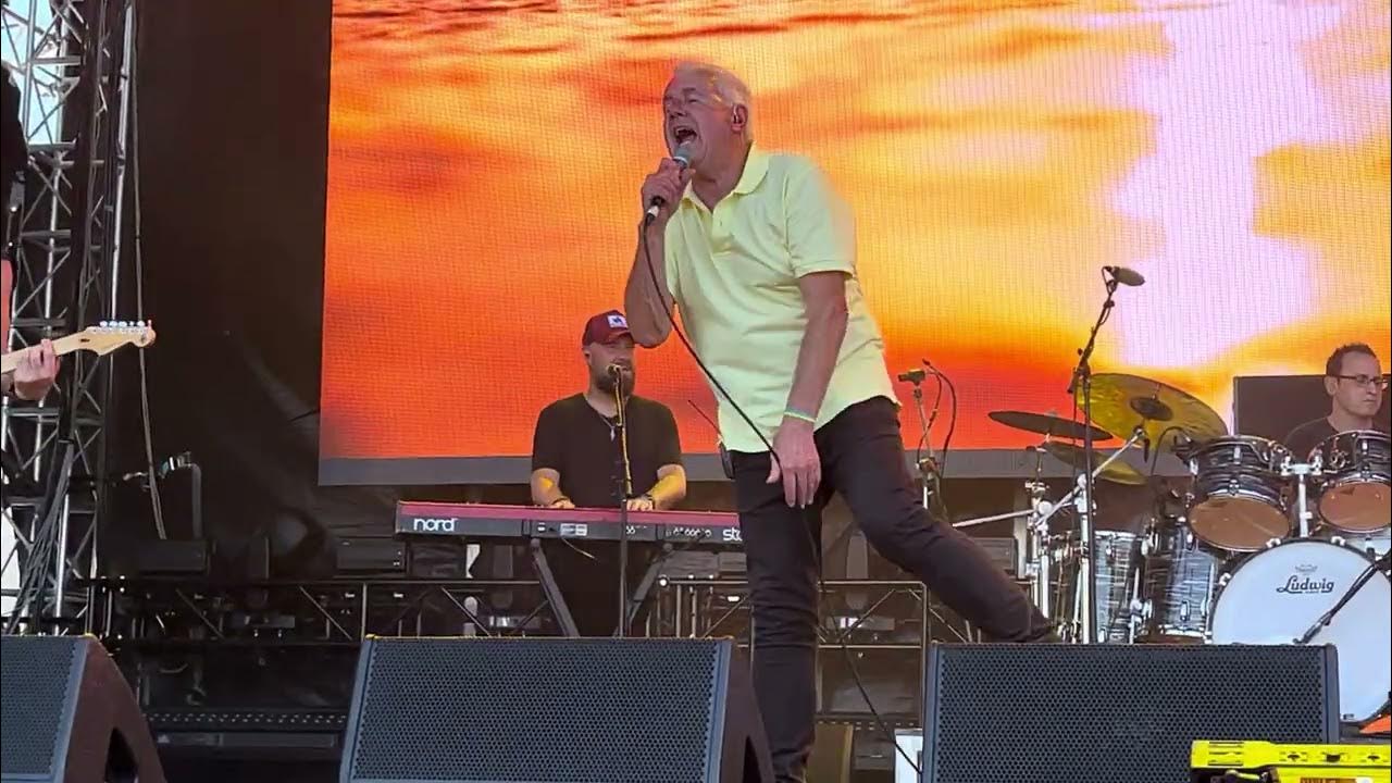 Daryl Braithwaite - One Summer (Live @ The RHST Mornington Racecourse, Mornington - 10/02/2024 Daryl Braithwaite - One Summer (Live @ The RHST Mornington Racecourse, Mornington - 10/02/2024