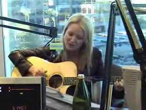 Live in-studio performance! Everyone Jewel is back with a new song "Stronger Woman" off her soon upcoming album.