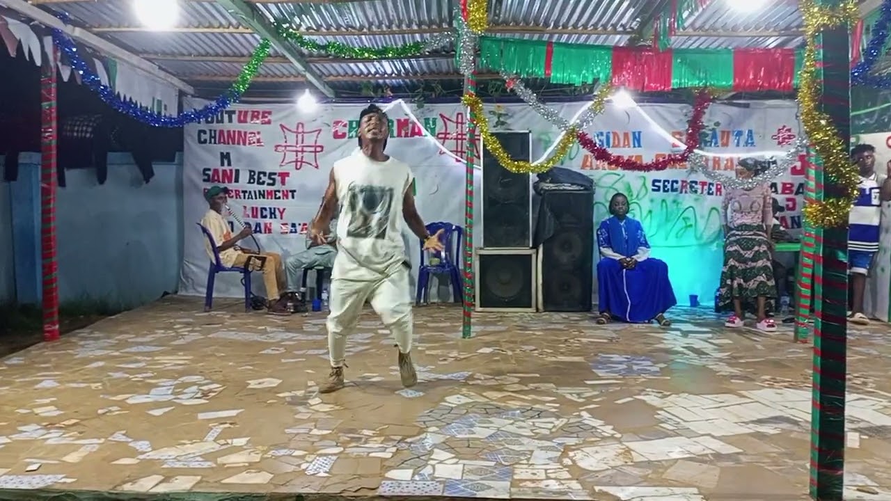 Ku kalli zazzafan aikin nishadi a gidan sarauta asaba oko market kuyi mana subscribe M SANI TV 📺 👇👇