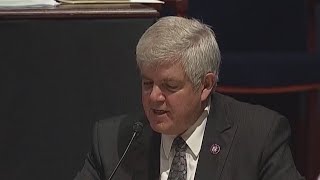 Rep. Cliff Bentz announces shift to virtual town halls, blames anti-Trump group for previous disrupt