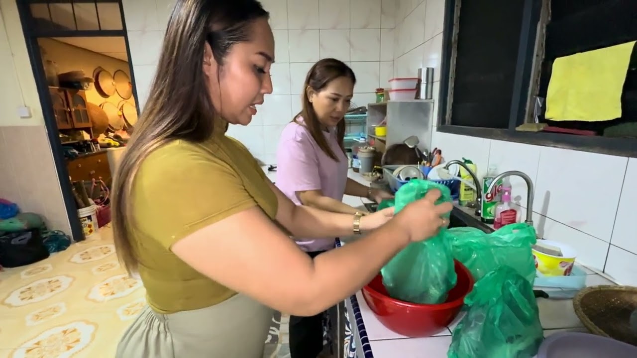 PERTAMA KALI KELURGA APAI NYANGIN DATANG | INDAI NYA & IBUK BAJIK BERAKSI DI DAPUR