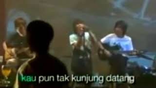 Story kutatap langit yang hitam KANGEN BAND