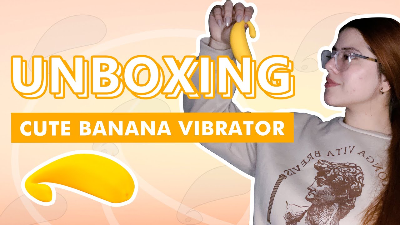 UNBOXING - CUTE BANANA VIBRATOR  | THE BAD PEACH
