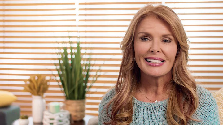 Roma Downey congratulates Lorna Dueck on retirement