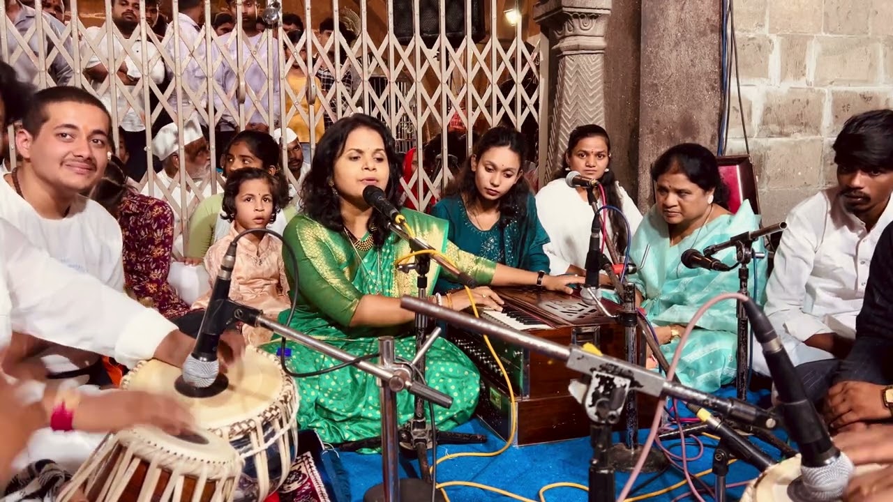 साधनात सोपे नाम हे केवळ..एकदम समरस होऊन गायलेला, सुमधूर आवाजातील अप्रतीम अभंग🚩