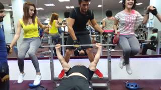 Sami Demirci bench press show 1
