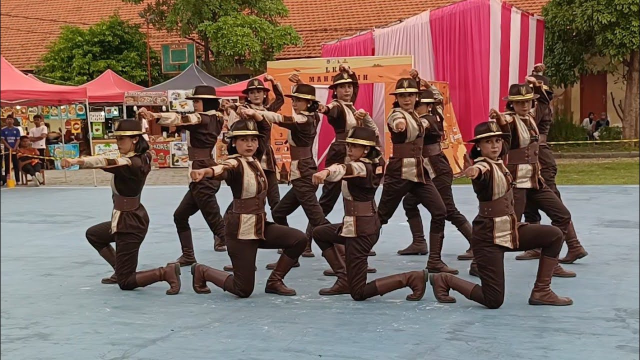 СДЕЛАЕМ ВАС ПОТРЯСАЮЩИМИ | ВЫСТУПЛЕНИЕ ПАСКИБРЫ ИЗ SMKN 2 MOJOKERTO D