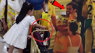 Watch Ziva Dhoni Playing With Mitchell Santner Daughter Like Her Father Ms Dhoni Ipl 2023 Final