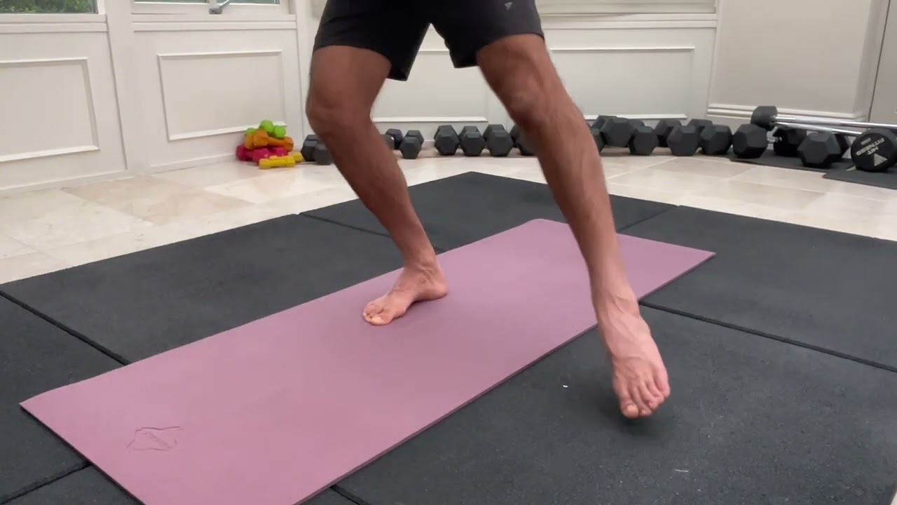 How to perform 3D Lunges