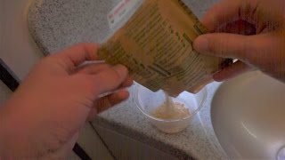 Preparing a Meal in an Airplane Bathroom
When you have a flight thats longer than a school day, you get creative.
HA30 OGG-SEA 5/2/17 N399HA Preparing a Meal in an Airplane Bathroom