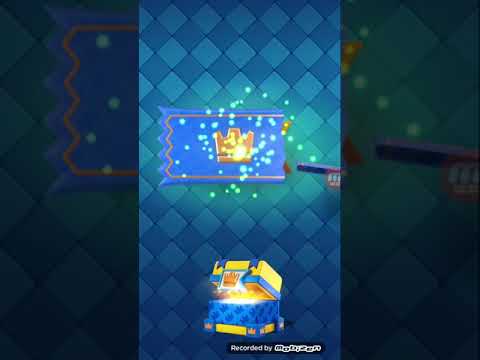 CAJA DE ESTANDARTE en #clashroyale ‎@mariomc2225   #actualización #estandarte #shorts #shortvideo