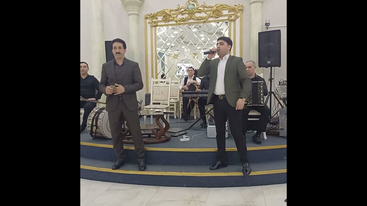 Yardımlı torpağından Bakı toyu .Səsinə qüvvət Elxan müəllim..Allah can sağlığı versin.