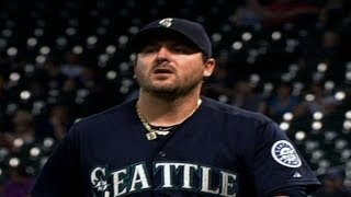 SEA@HOU: Saunders fans two over 5 1/3 solid frames