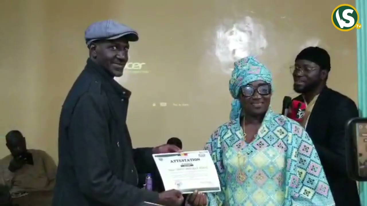 Dakar : des habitants de Grand Yoff bénéficient d’une formation de 3 jours en leadership.