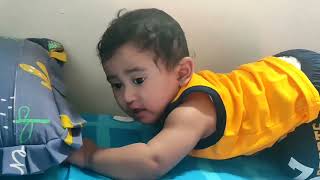 Lucu Banget Pake Kaos Singlet