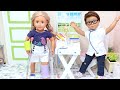 Doctor removes the cast! Play Dolls story in hospital