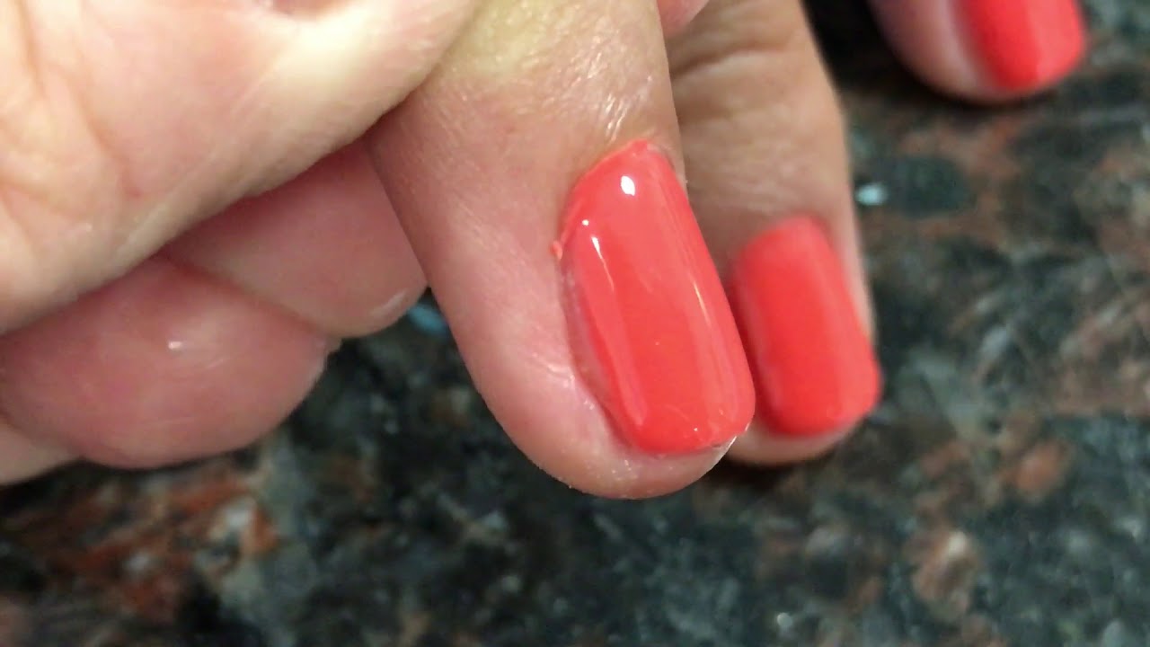 I'm a nail tech & these are some of the worst nails I've seen, they're  green & I don't understand how they're so bad | The US Sun
