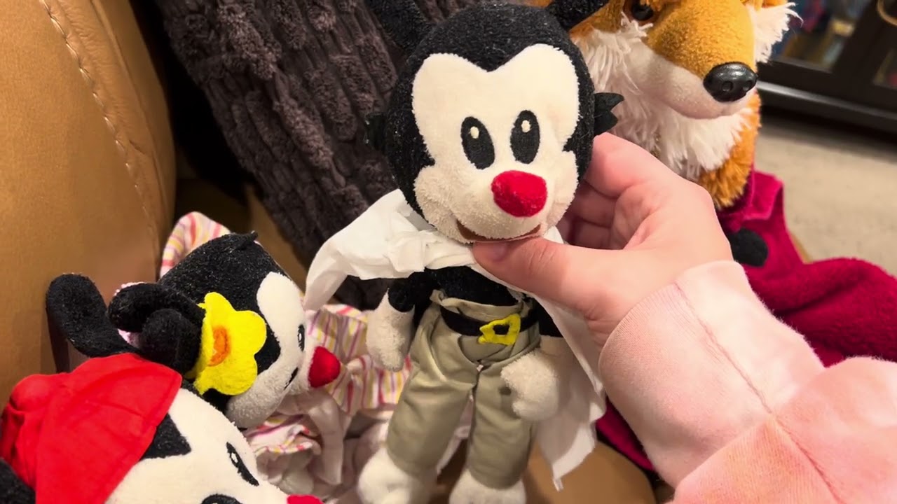 ￼ Our review of Casper meets Wendy ￼👻🧙‍♀️