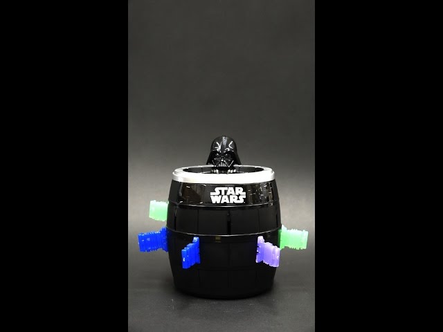 コネクタ|ダースベイダー危機一髪!? 衝撃の和製スター・ウォーズたち