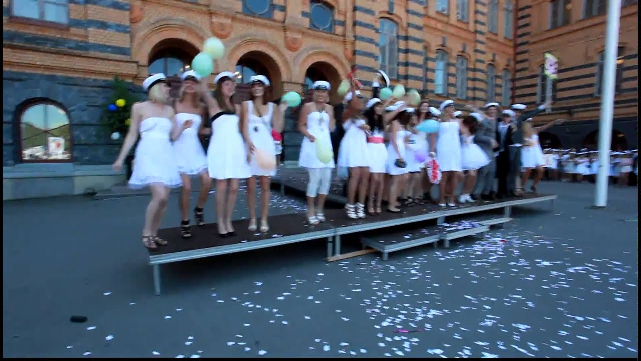 Markus Lindstedt Tar studenten ,, Schillerska Gymnasiet klass SP3G foto
