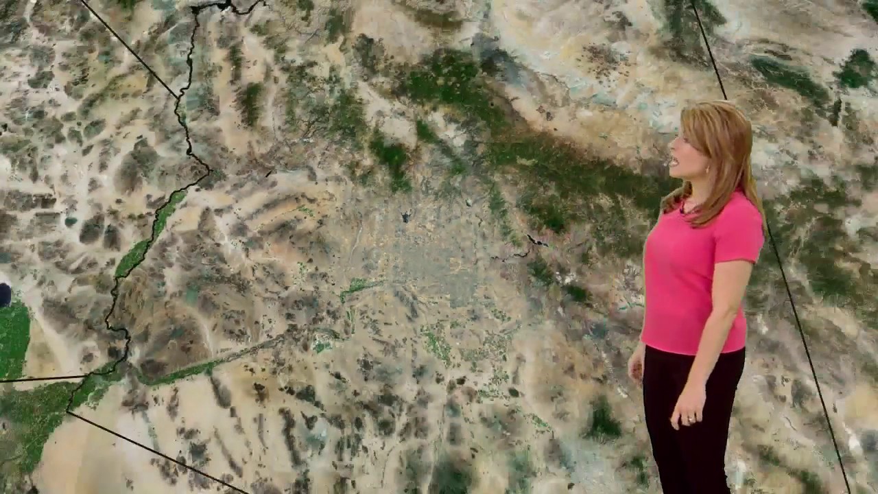 Warm weather puts Phoenix at or near 100 degrees this weekend - YouTube