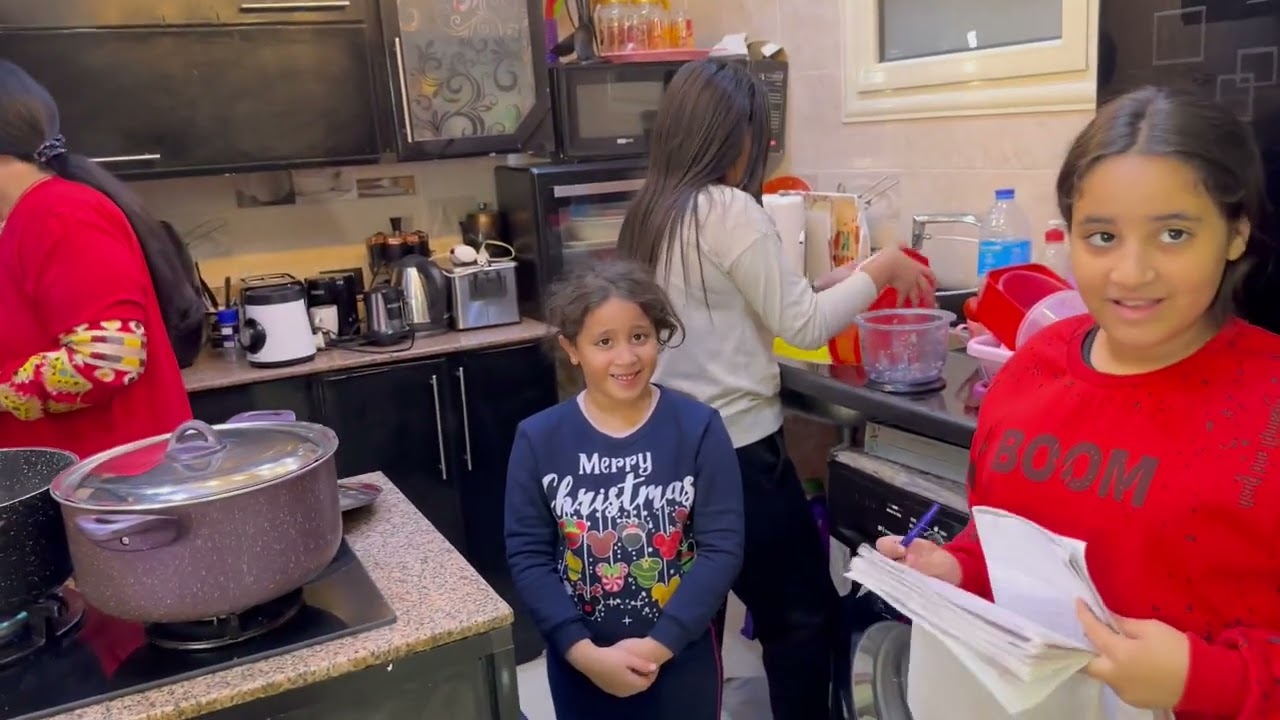 اخيرا ظبطت شويت حجات في بيتي وتعبنا بس روقت عليهم باكلة ممبار جمدا❤️