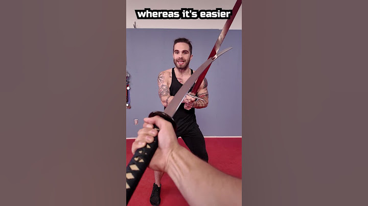 Straight Swords vs Curved Swords #sword #martialarts #history