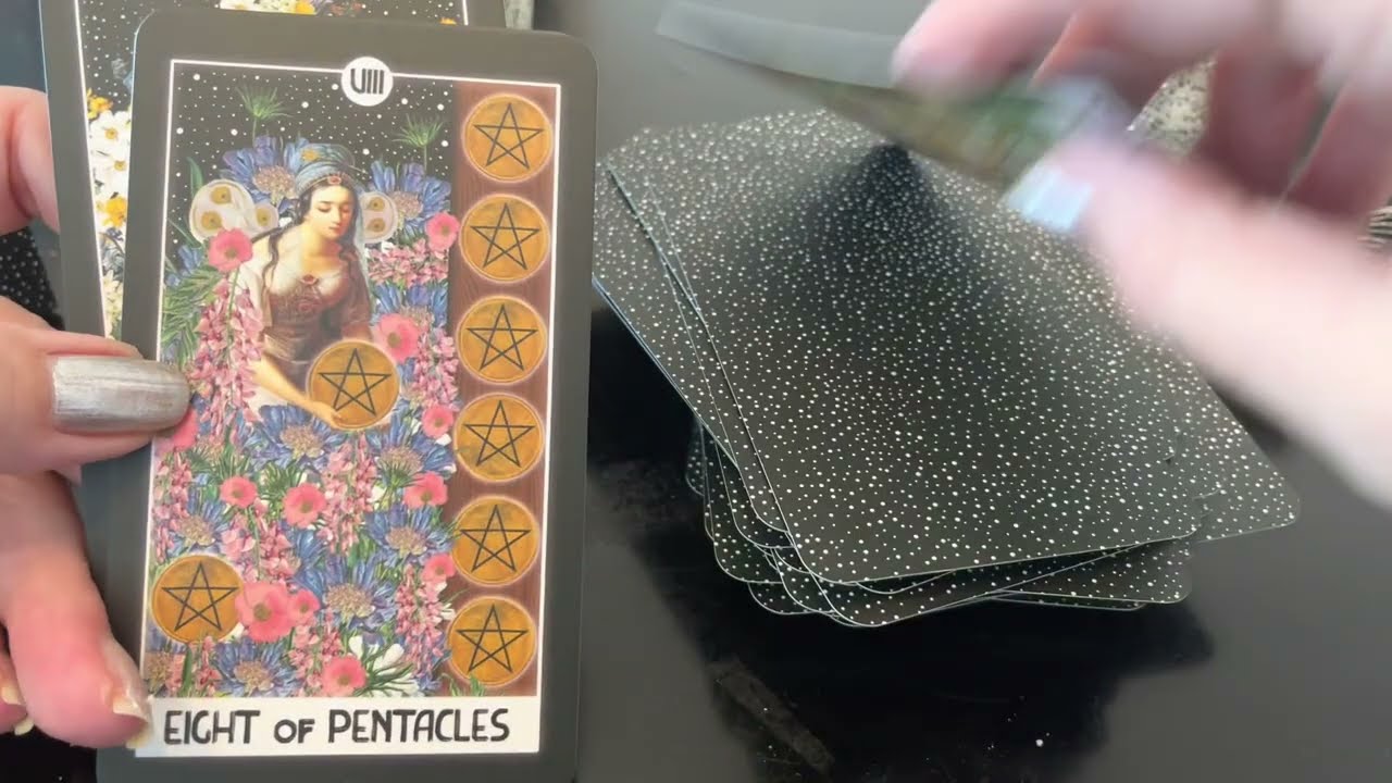 The Intuitive Night Goddess-Tarot Cards-Close Up Review!