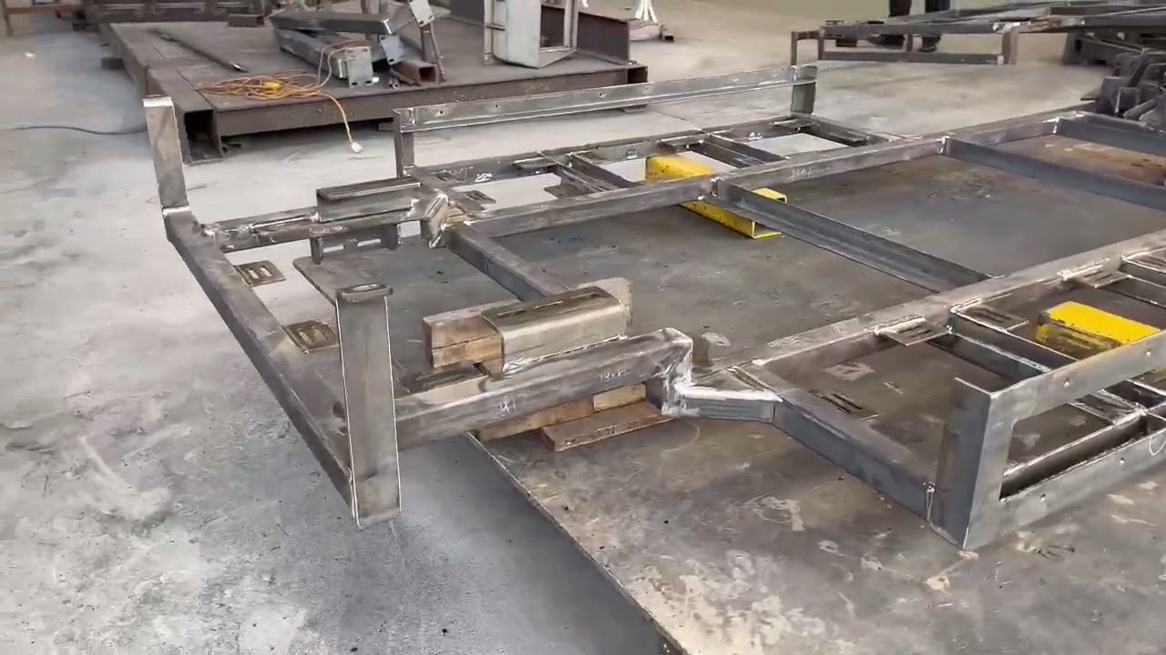 Custom car chassis - YouTube
