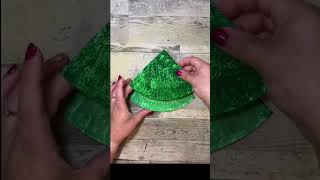 🎄 Paper Plate Christmas Tree 🎄 💚❤️💚❤️💚❤️💚❤️💚❤️💚 #homeschoolmom #holidays #holidaycraft