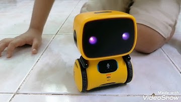 AT Robot Voice Control Toy unboxing and review by Munam | MKI Kids Vids