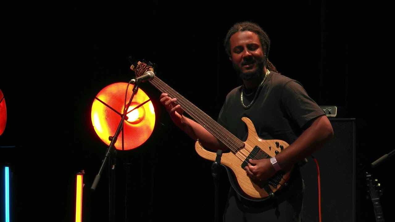 Akinroots - concert en live au PAVS 2023 - by Yamaha x Son-Vidéo.com