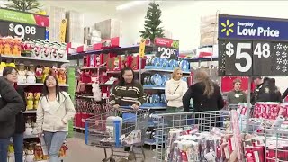 Rock Island police and firefighters spread holiday cheer with shopping trip