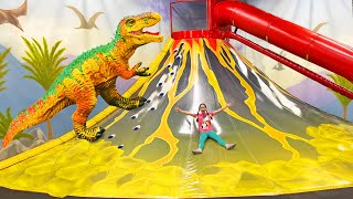 Sofia and Max lost their Favorite toys in the Dinosaur park by Sofia Little Princess 220,698 views 1 month ago 5 minutes, 37 seconds