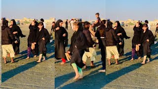Beautiful Pathan Girls Shooted Karachi Sea View Viral Video