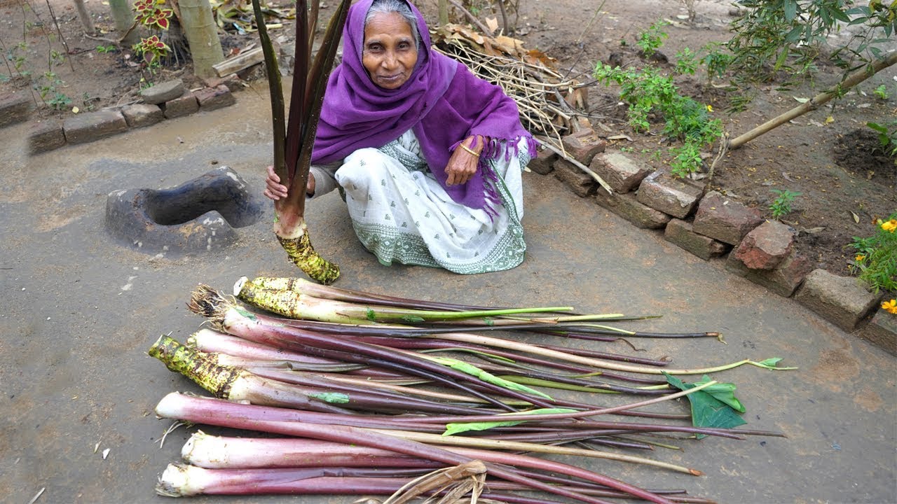 Grandmother Special Spicy Veg Kochur Shag Recipe | Bangali Kochur Shag Recipe