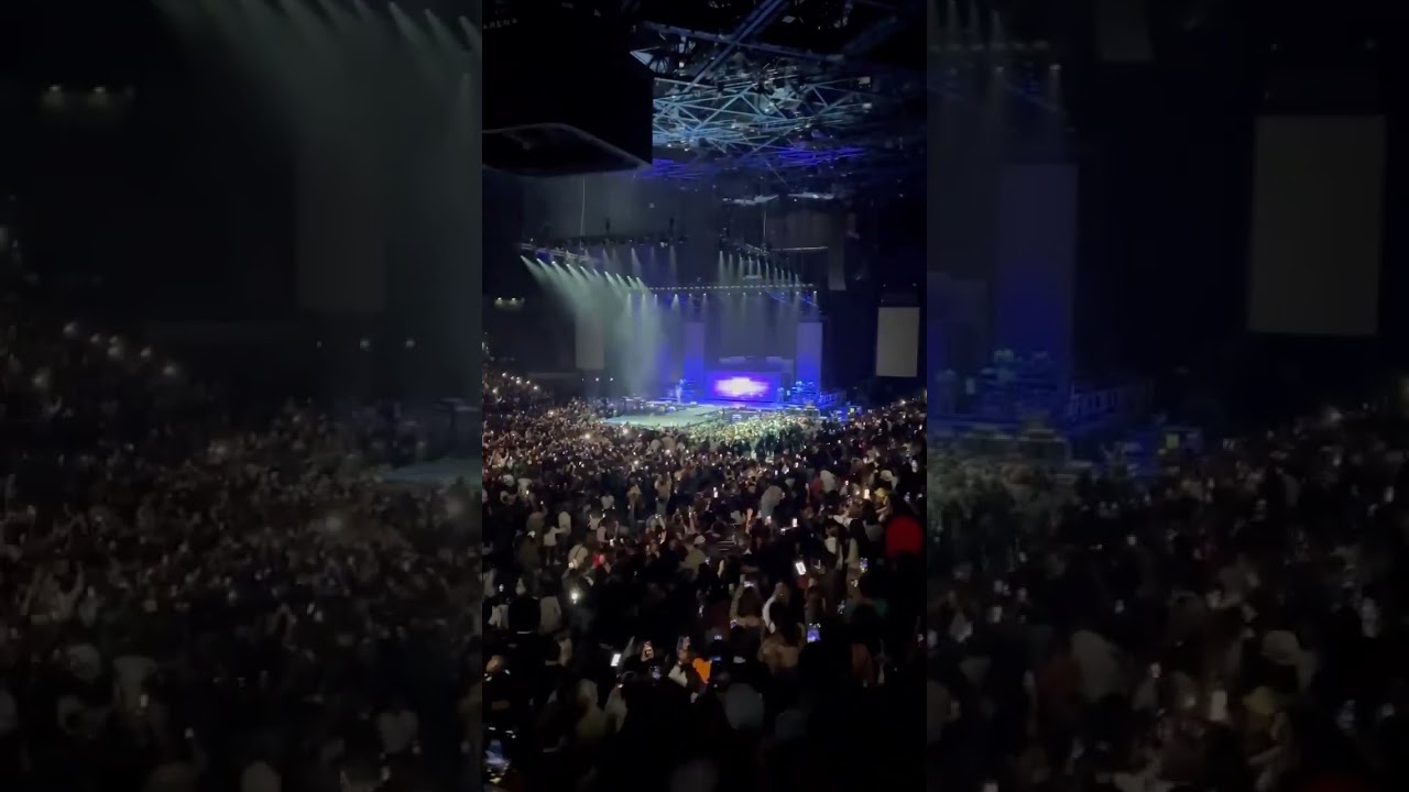 Last night at Accor Arena with Davido 