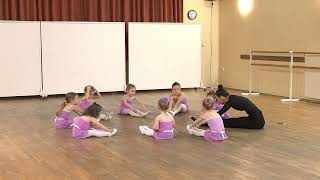 Download Lagu TTTT - Hóbogyók Félévi Nyilvános Bemutató Órája - 2026.01.24. - www.tanctanoda.hu MP3