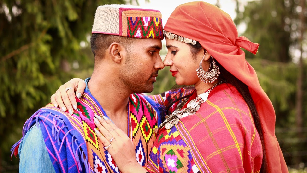 Himachali wedding couple in traditional costume of Himachal Pradesh, India  Stock Vector | Adobe Stock
