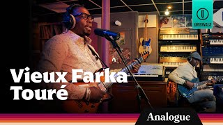 Vieux Farka Touré - Lobbo (Ali Farka Touré) | Analogue by Qwest TV