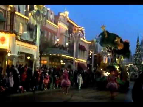 2010 Official complete Christmas Parade - 15mn38 - Disneymemories © - YouTube