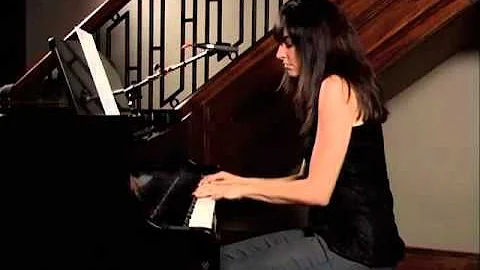 Anne Harper - Plastic Heart (Acoustic)