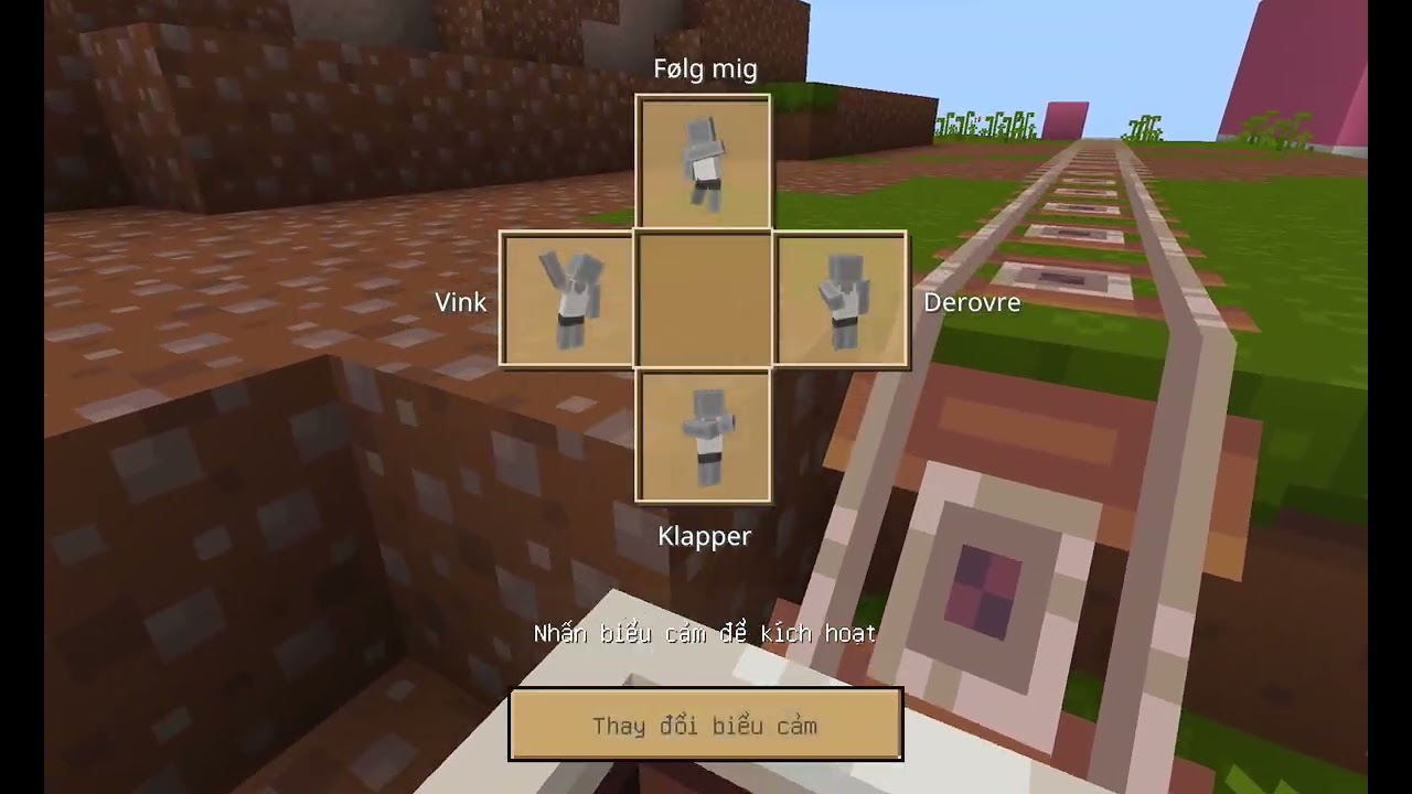 Đó là nhà toi quán hai đứa toi và quán trà sữa của toi 😏😝 hơi xấu nha