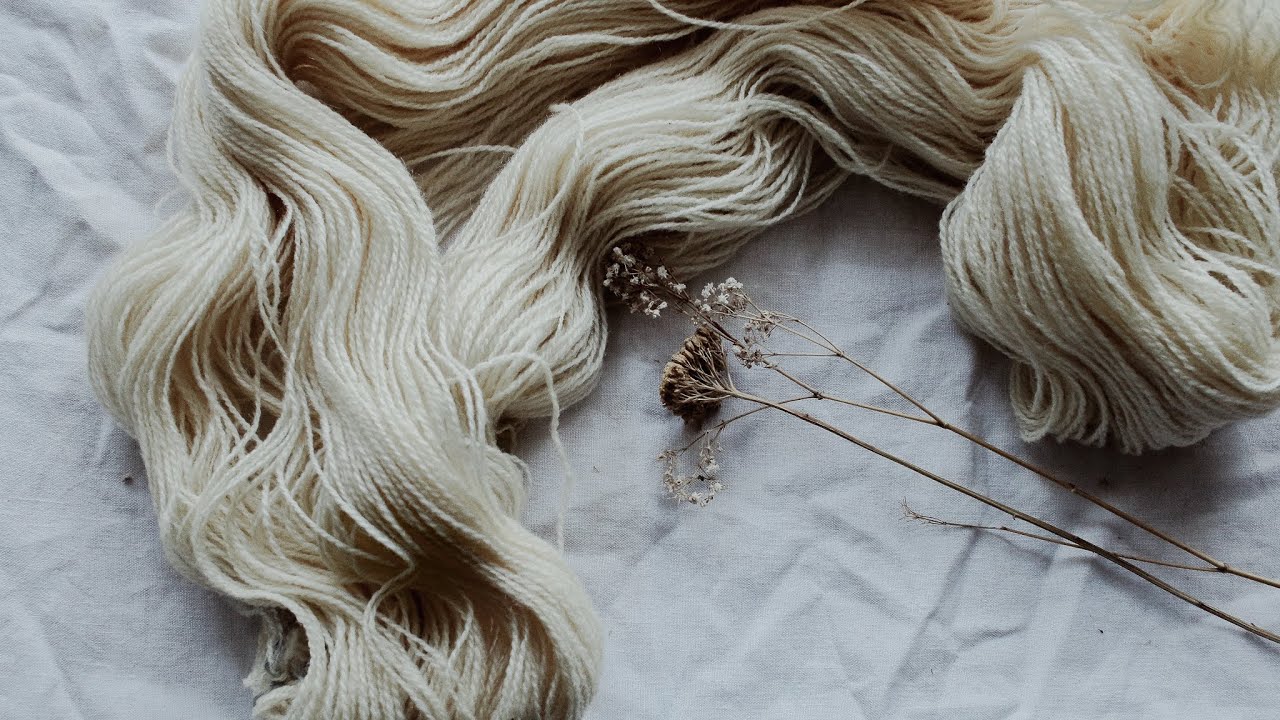 woollentwine fibrestudio podcast - How to Knit With Unspun Yarn