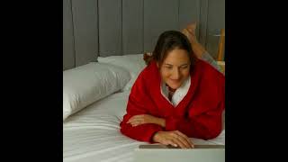 Huggle Blanket Hoodie 01711663991