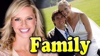 Kathryn Tappen Family With Parents and Husband Jay Leach 2020