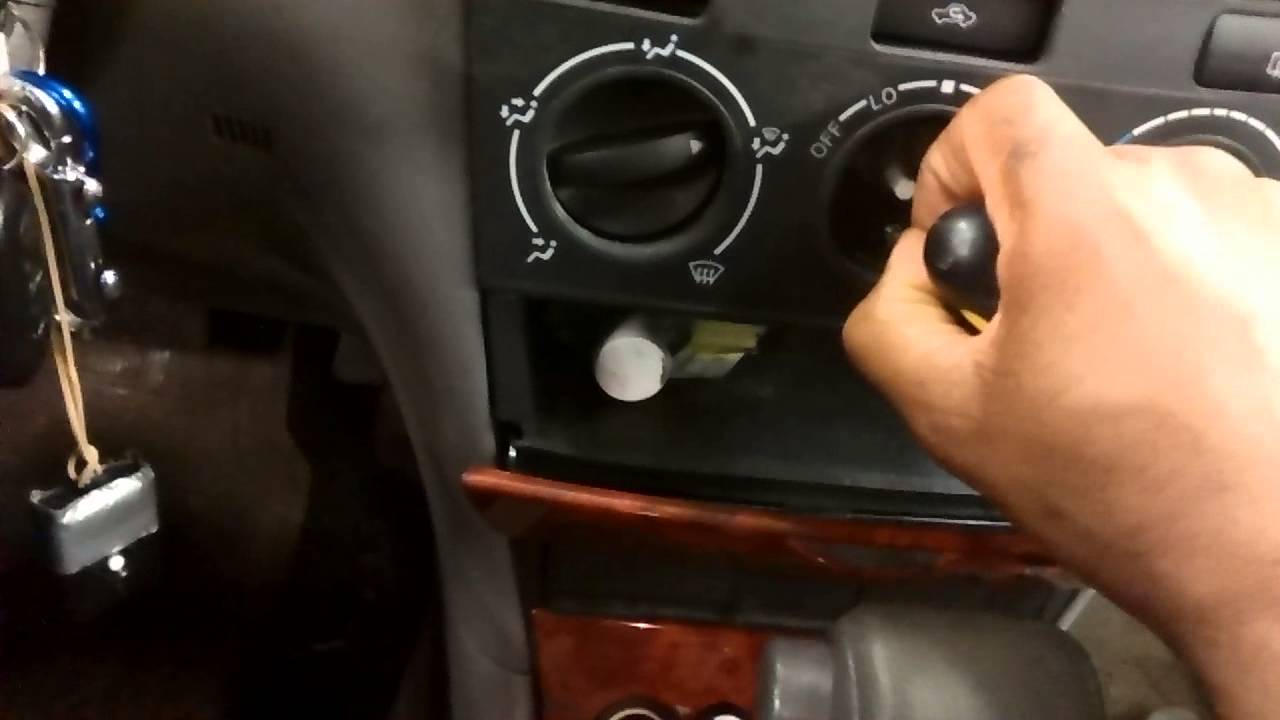 How To Remove The Factory Radio On a 2005 Toyota Corola - YouTube