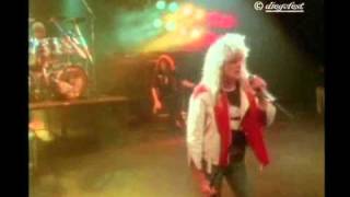 Saxon - Waiting For The Night chords