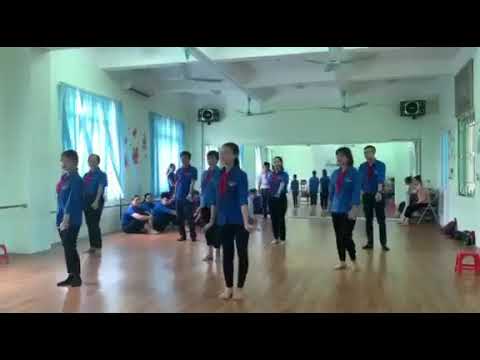 Video Bài múa BAY VÀO TƯƠNG LAI - tập huấn hoạt động hè TTN... - youtube